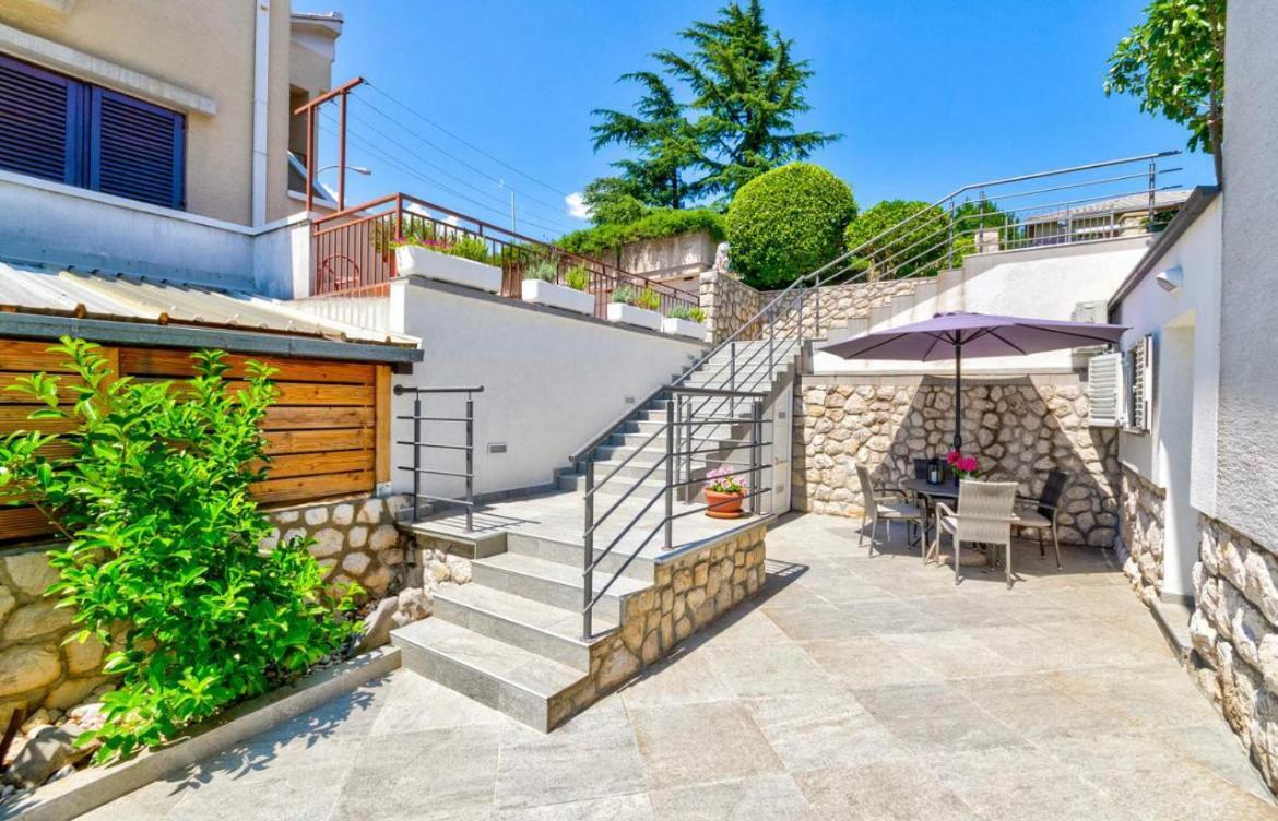 Apartments Tatjana ซริกเวนิซา ภายนอก รูปภาพ