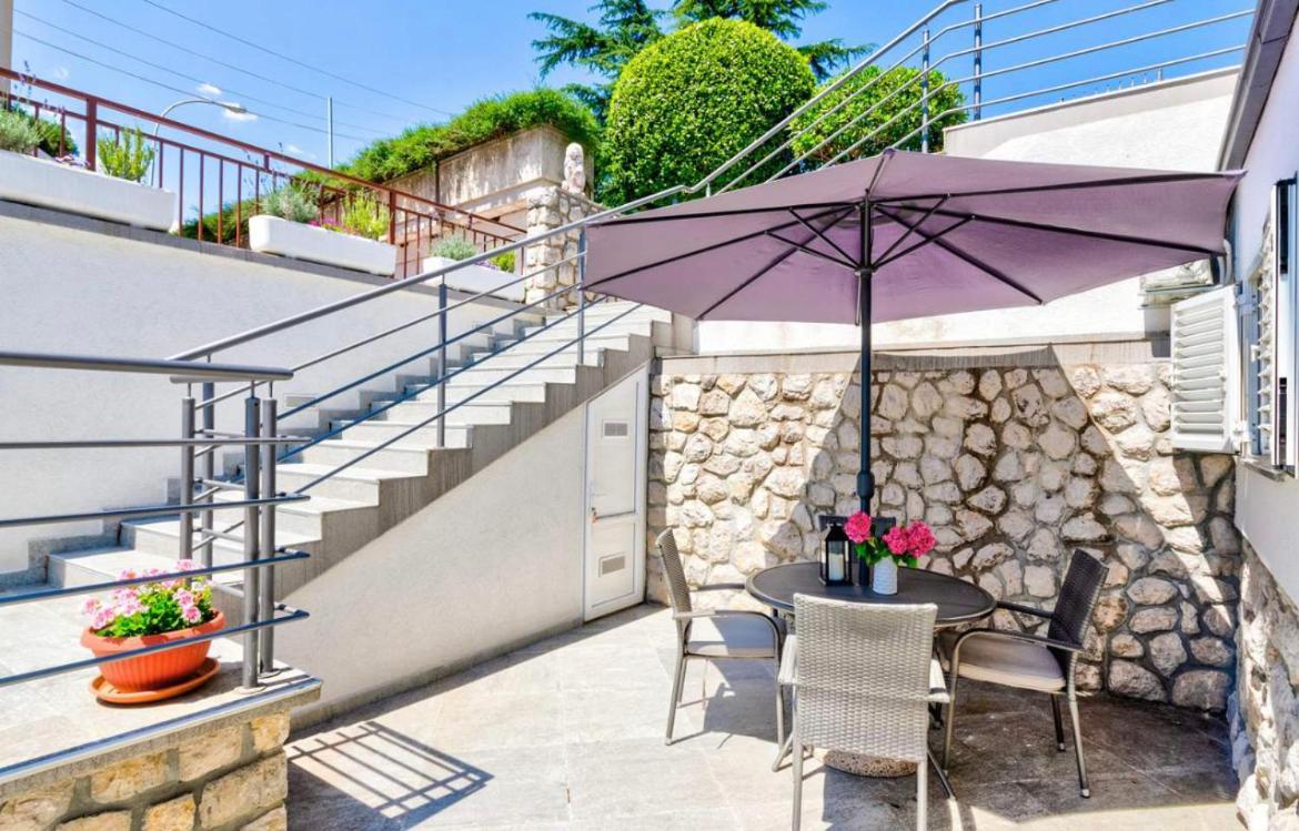 Apartments Tatjana ซริกเวนิซา ภายนอก รูปภาพ